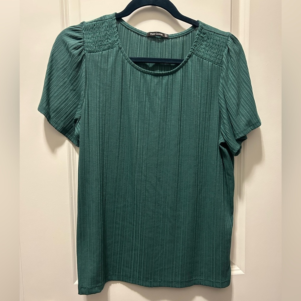 Pink Clover Nevea Flutter Sleeve Knit Top